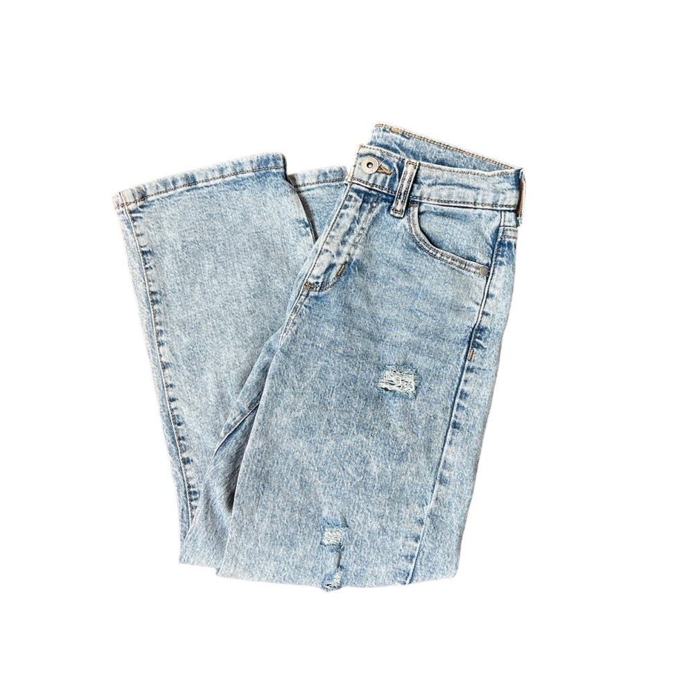 girls art class ripped jeans